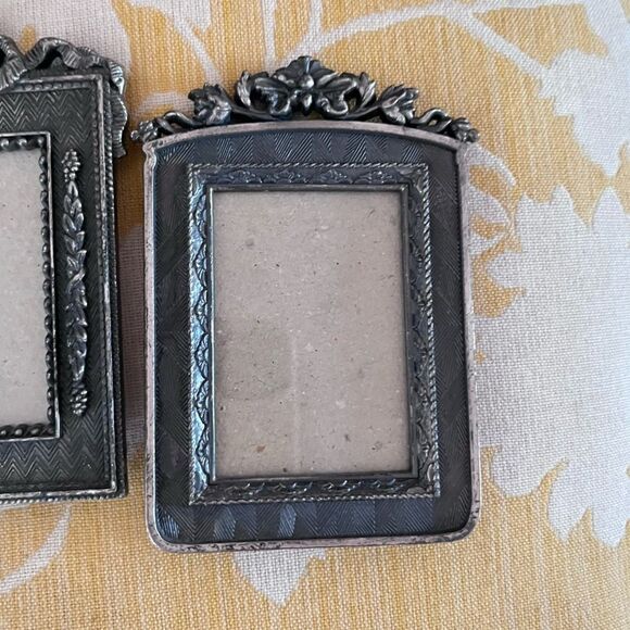 Vintage Ornate Metal Mini Picture Frames - Picture 4 of 6